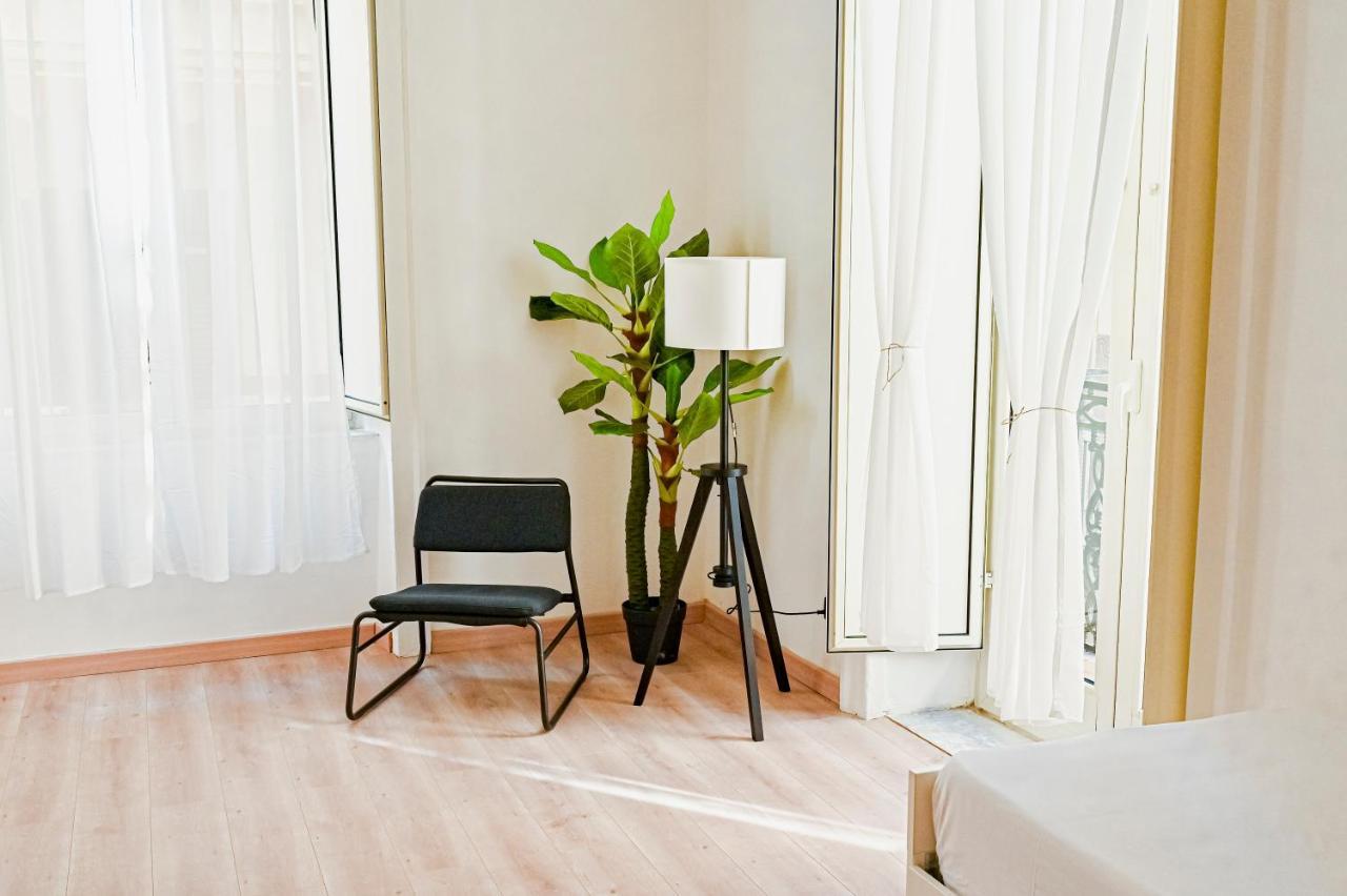 Cozy Rooms Napoli Luaran gambar