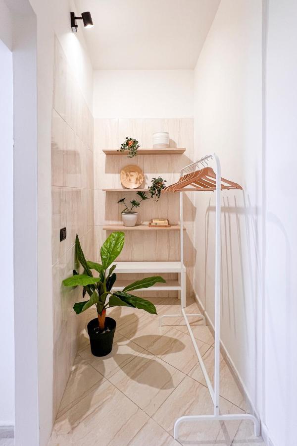Cozy Rooms Napoli Luaran gambar