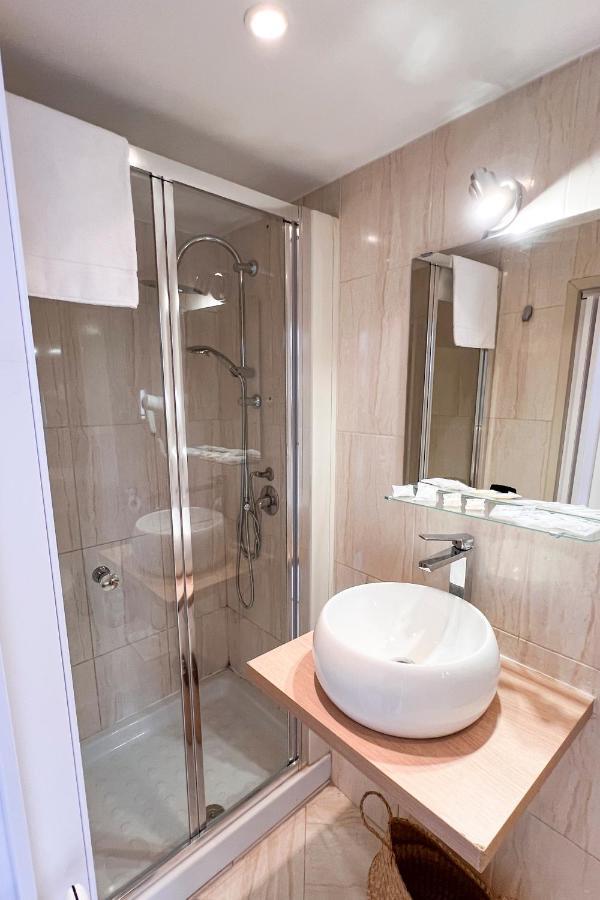 Cozy Rooms Napoli Luaran gambar