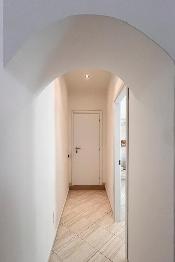 Cozy Rooms Napoli Luaran gambar