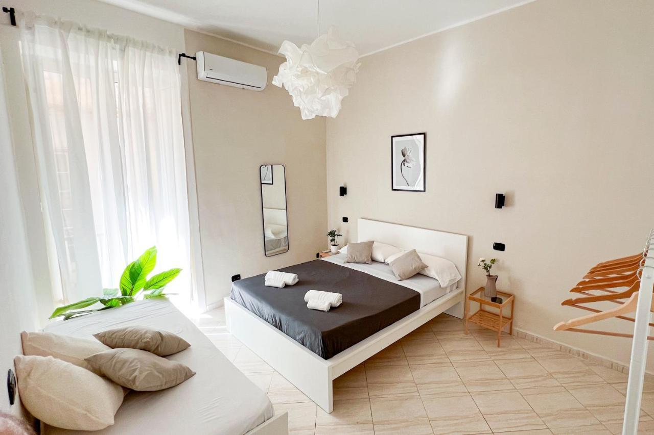 Cozy Rooms Napoli Luaran gambar