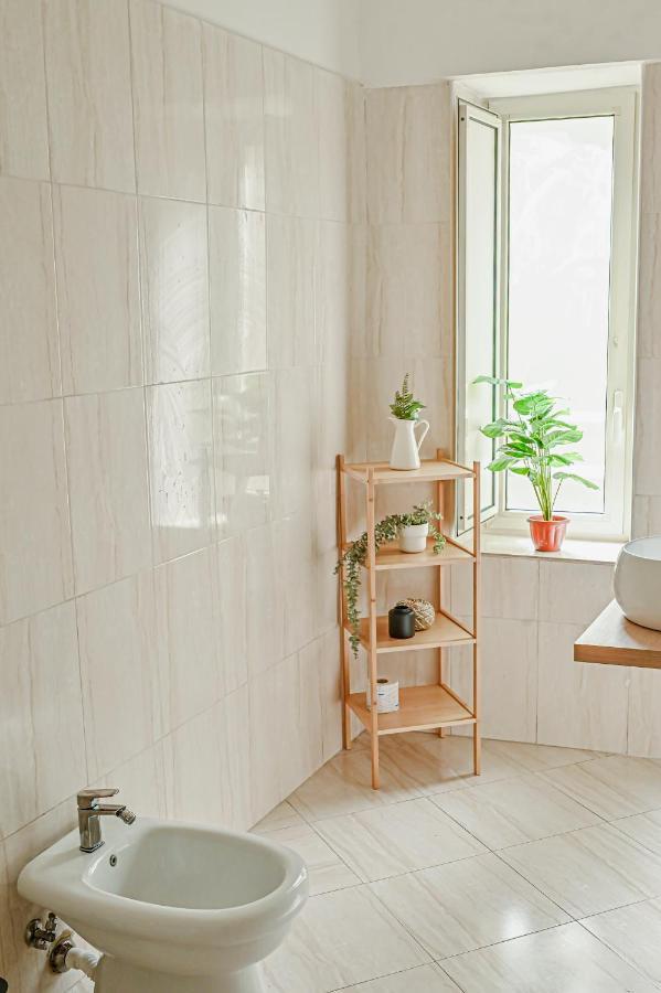 Cozy Rooms Napoli Luaran gambar